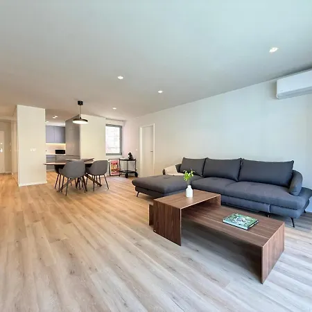 River Terrace Apartmán